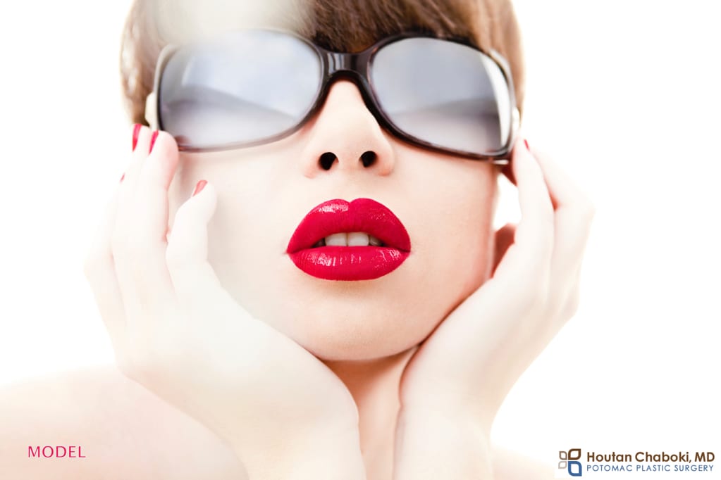 Blog post - model lip enhancement injection HA filler